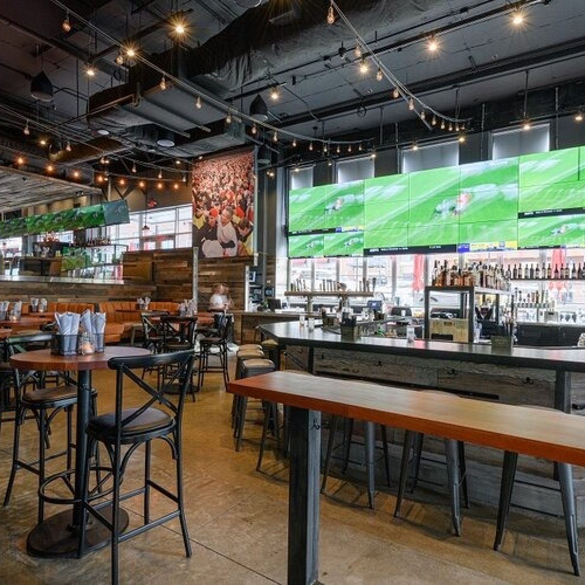 The Horseshoe Bar