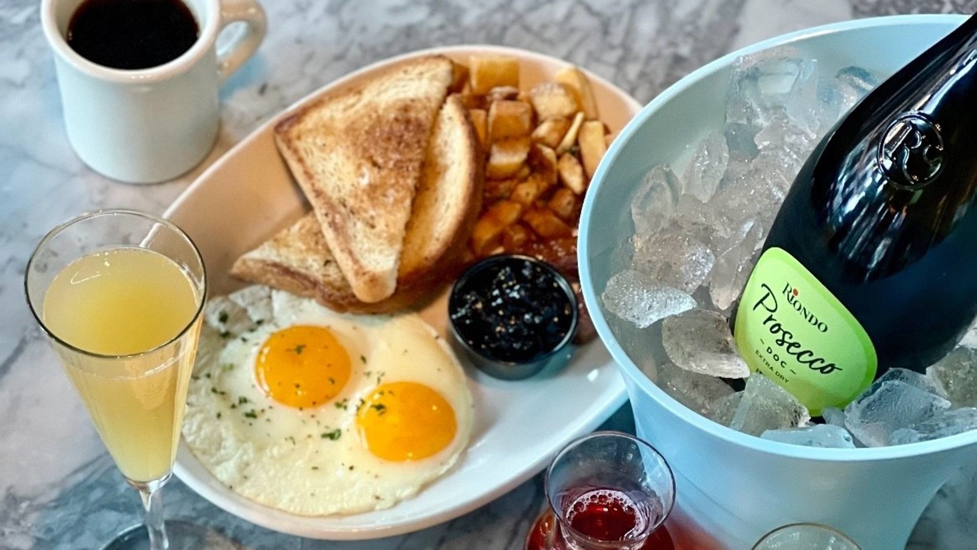 WEEKEND BRUNCH